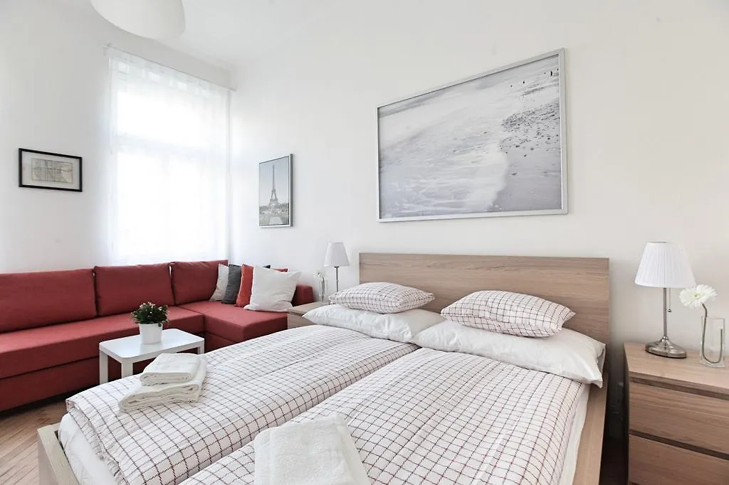 פראג Angel City Aparthotel