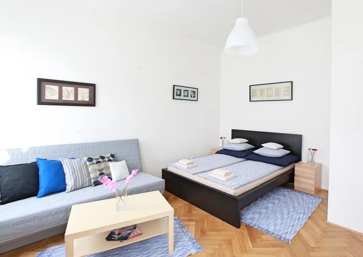 פראג Angel City Aparthotel
